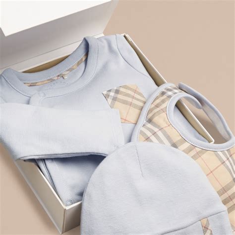 burberry gift set baby boy|burberry newborn baby set.